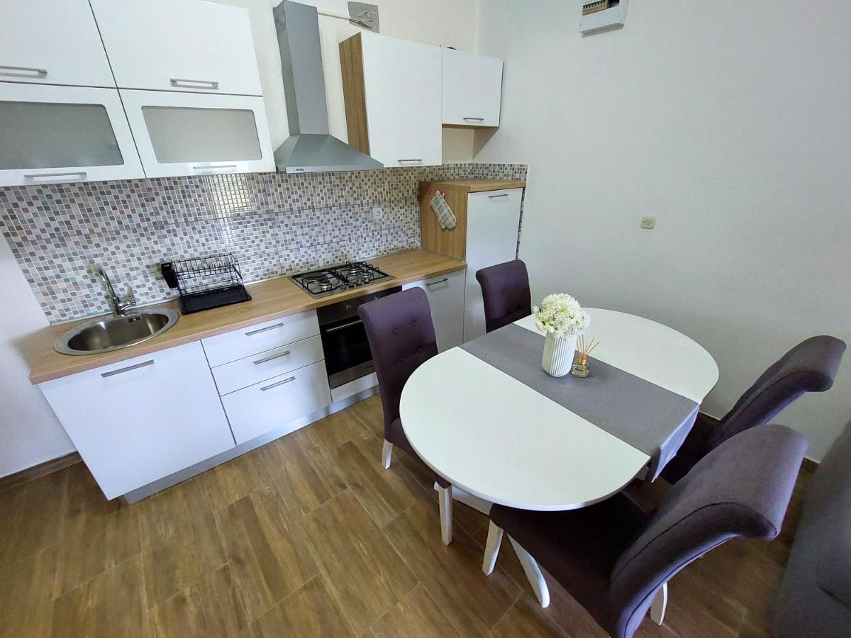 Apartment Laganini Sarica Struga Bagian luar foto